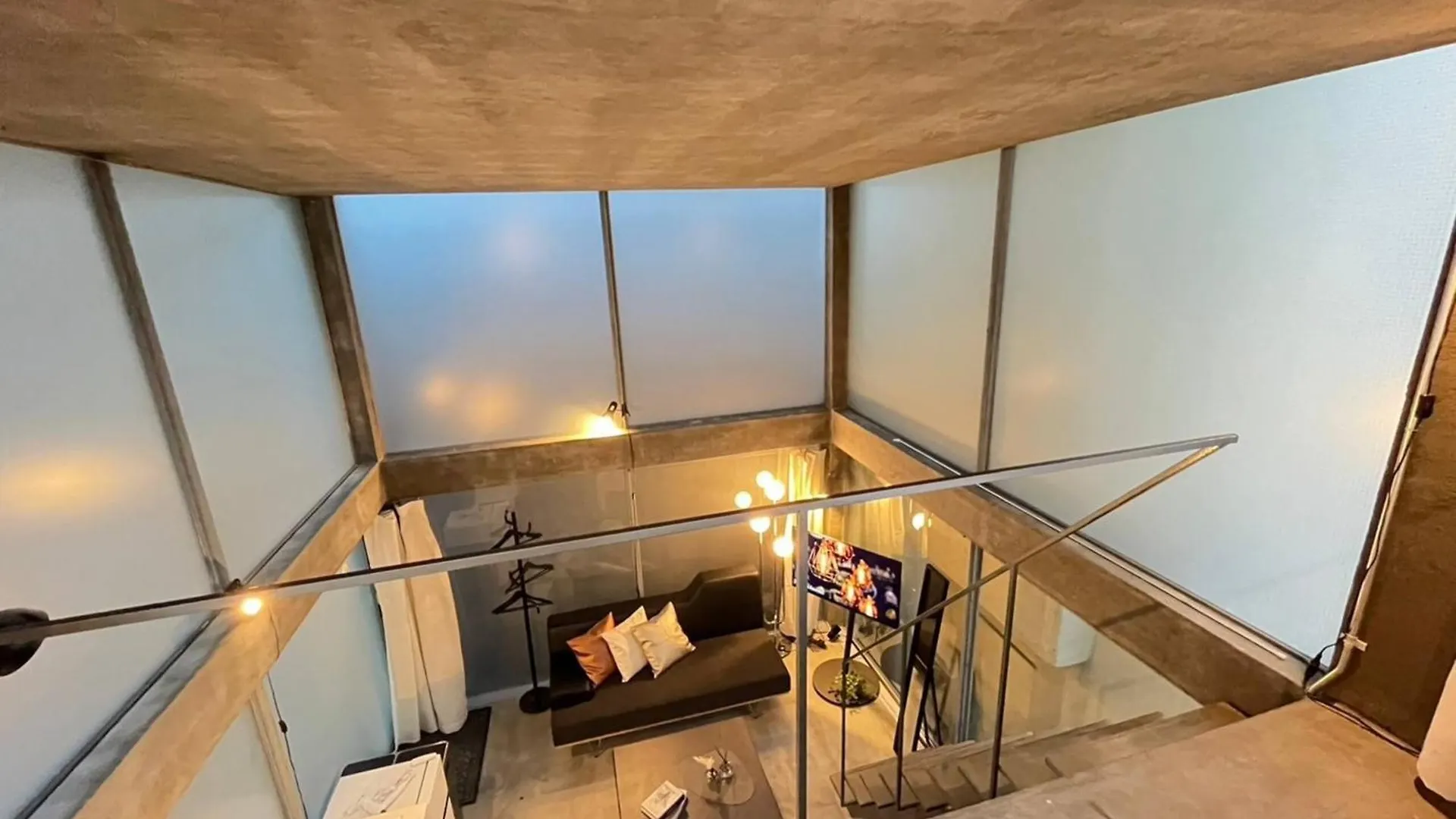 夏目坂の間room2 Tokyo